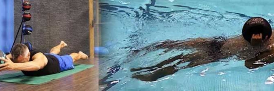 La Palla Medica, come la usano i nuotatori sia a secco che in acqua.