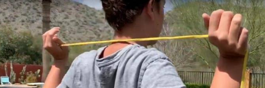 Allenamento a Circuito per Giovani Nuotatori con Elastici e Suspension Trainer
