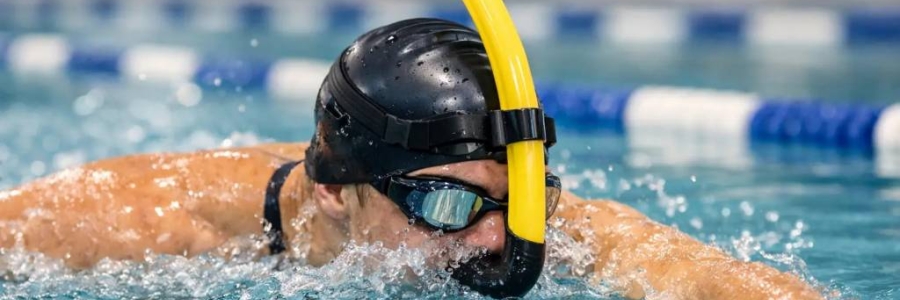 A cosa serve lo snorkel frontale nel nuoto