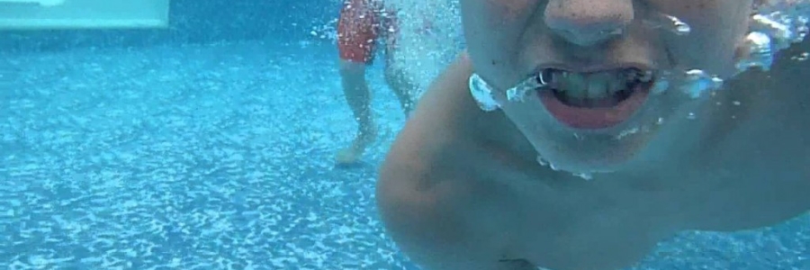 Acquaticità - Giochi da scuola nuoto per insegnare a immergersi